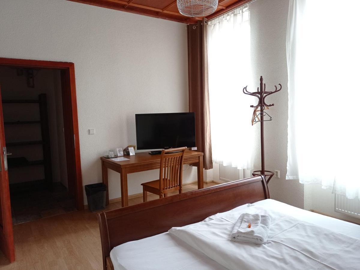 Hotel Na Kafkove Острава Экстерьер фото