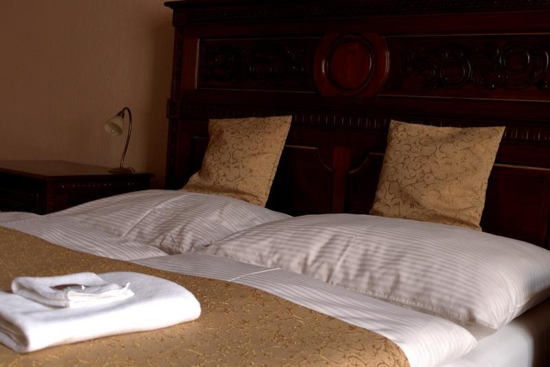 Hotel Na Kafkove Острава Экстерьер фото