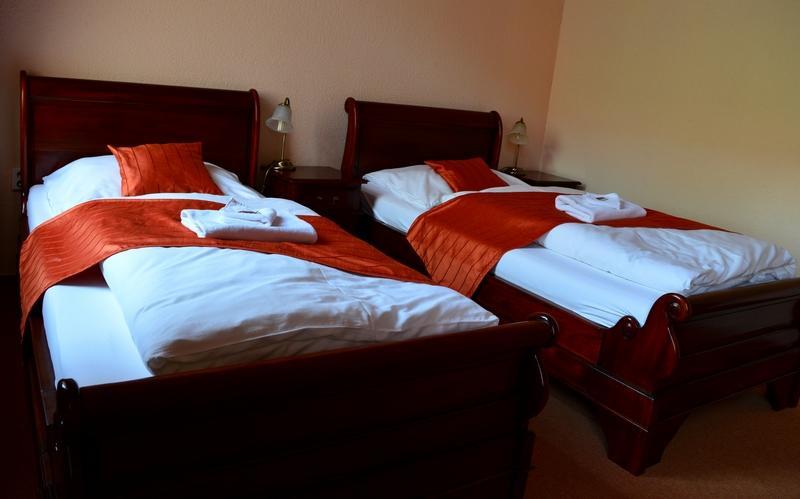 Hotel Na Kafkove Острава Экстерьер фото