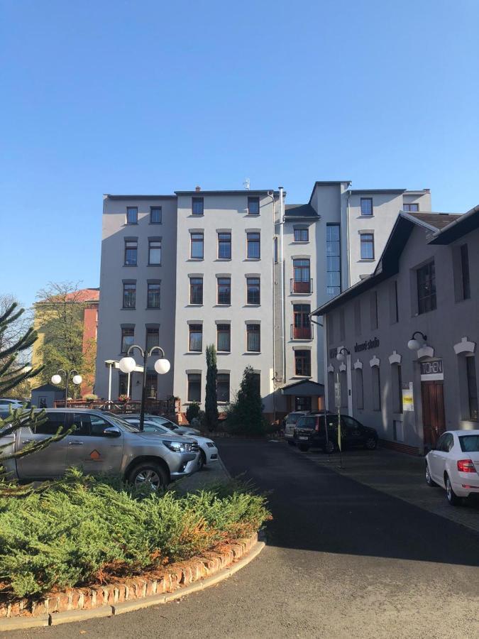 Hotel Na Kafkove Острава Экстерьер фото